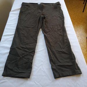 4/$25 WOMENS GREEN PANTS BY 89TH + MADISON SIZE 22